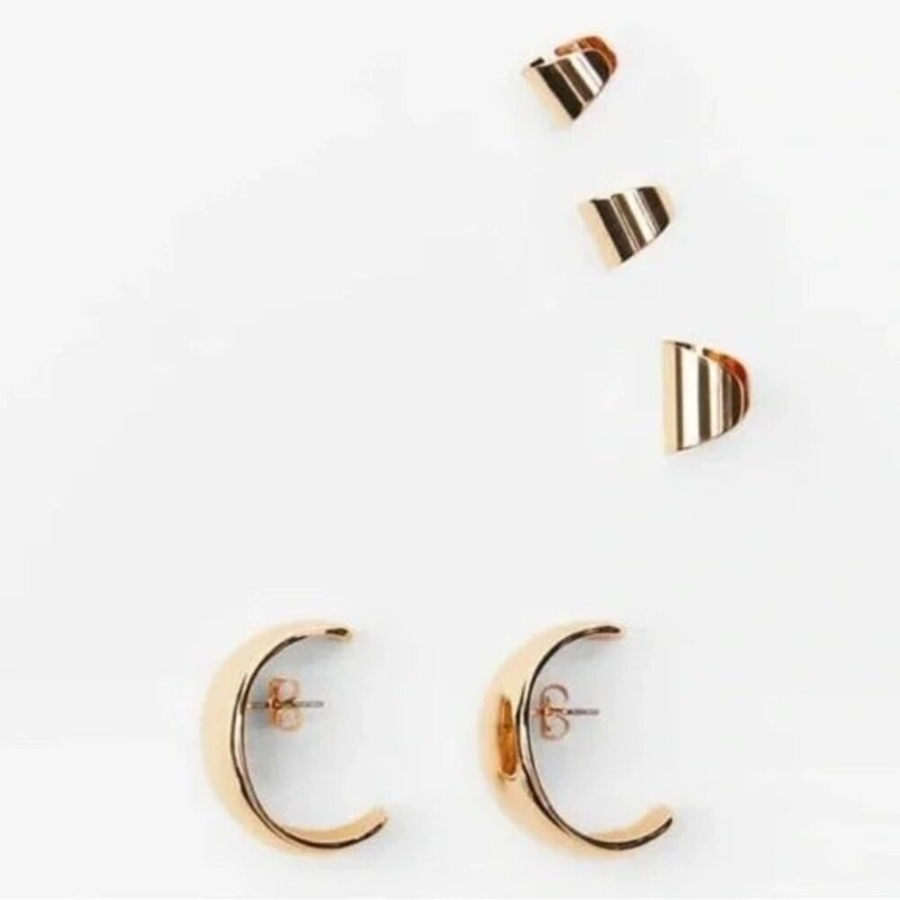 NWOT Zara Pack of Ear Cuffs ✨✨⭐️⭐️